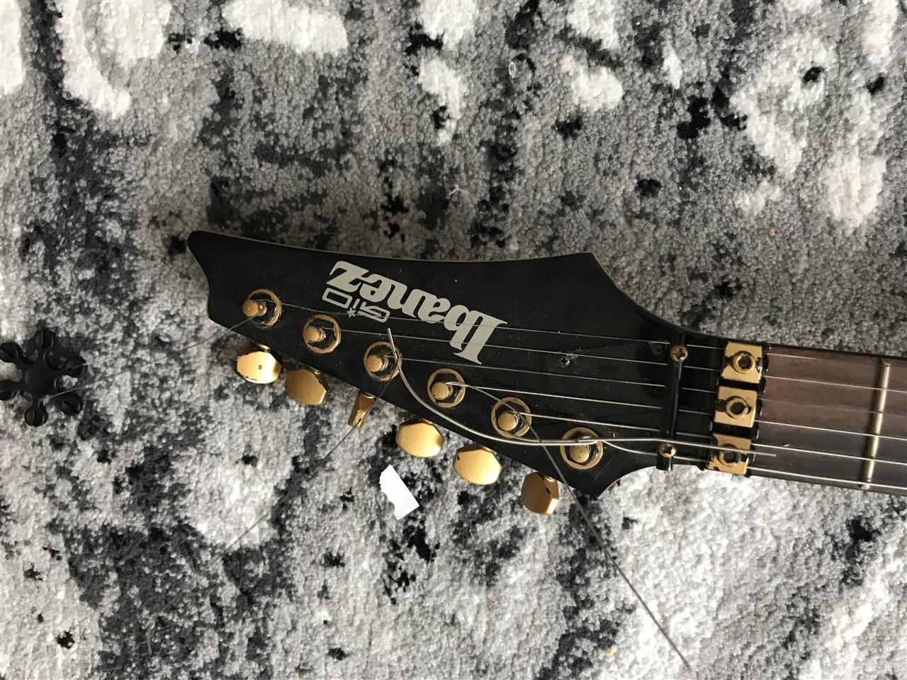 Gitare-electrice