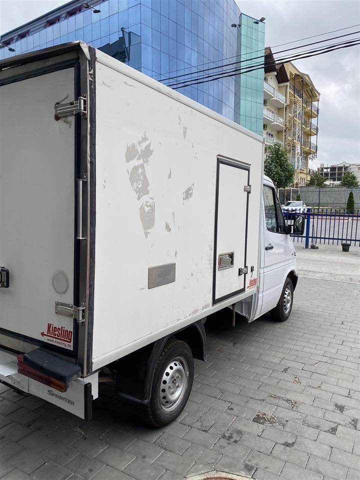 Mecedes-sprinter-