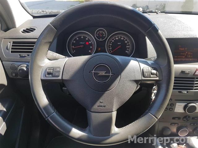 Shpallja Opel Astra 1 8 Benxin Automatik U Shit U Shit