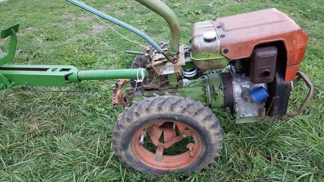 Kultivator traktor 
