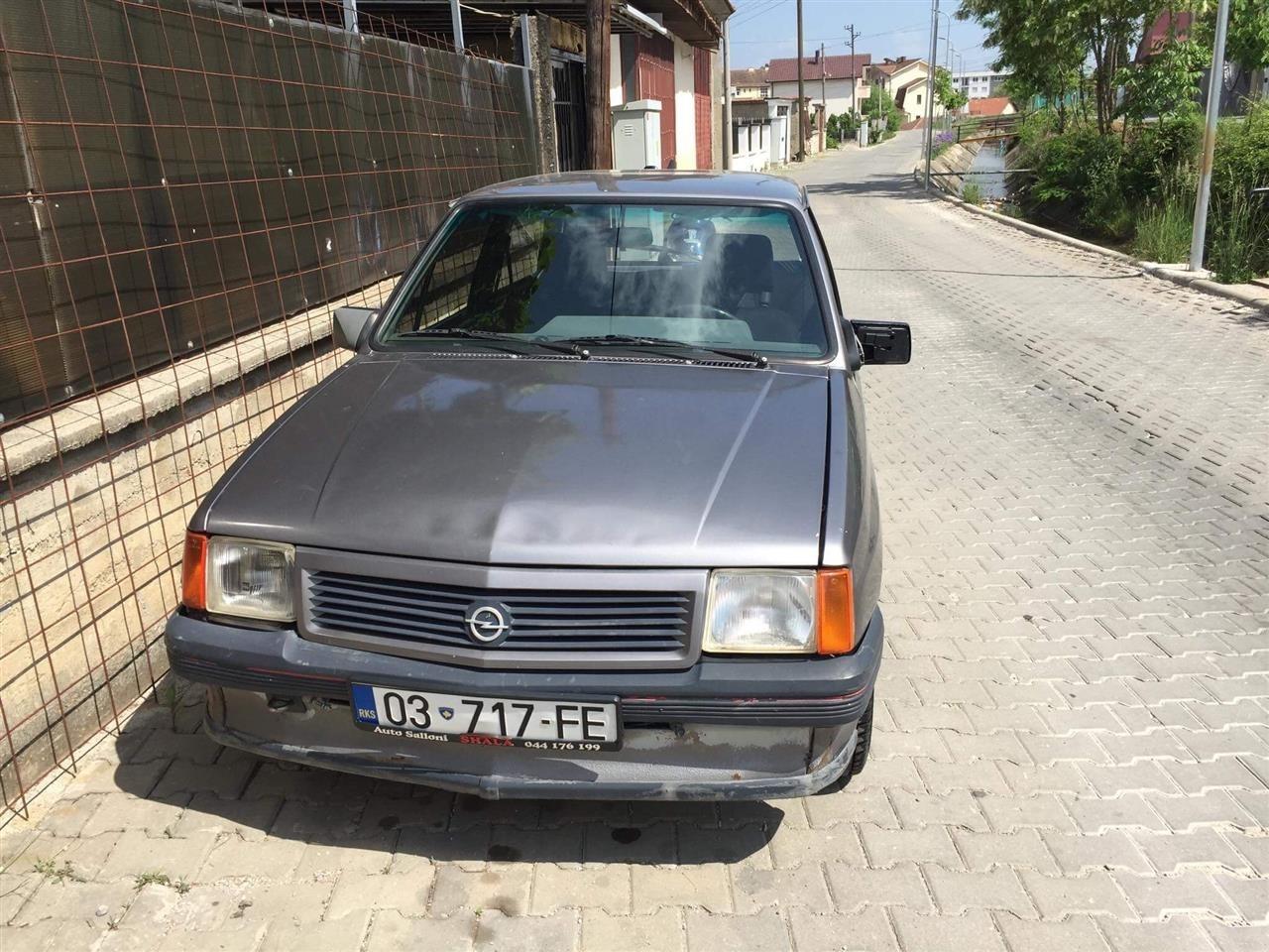 Opel-corsa