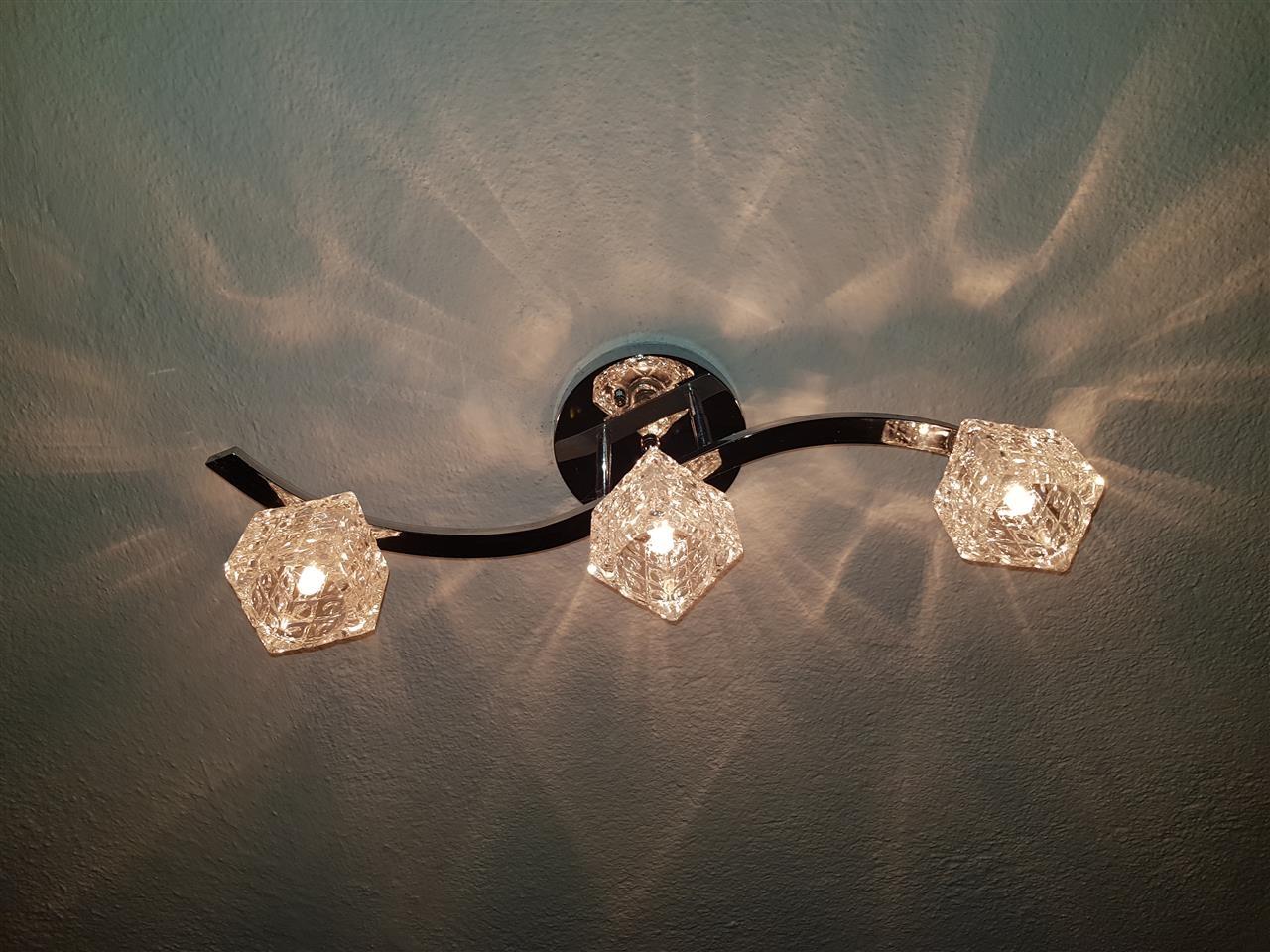 Llustera