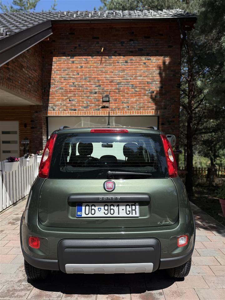 Fiat-Panda-Climbing-4x4--------