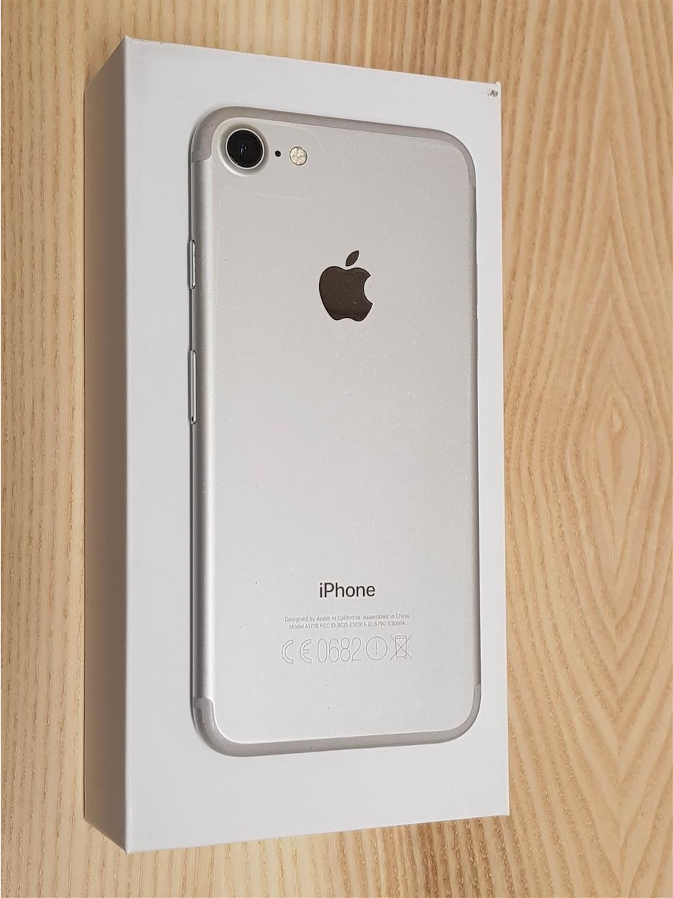 iPhone-7-silver-32g-