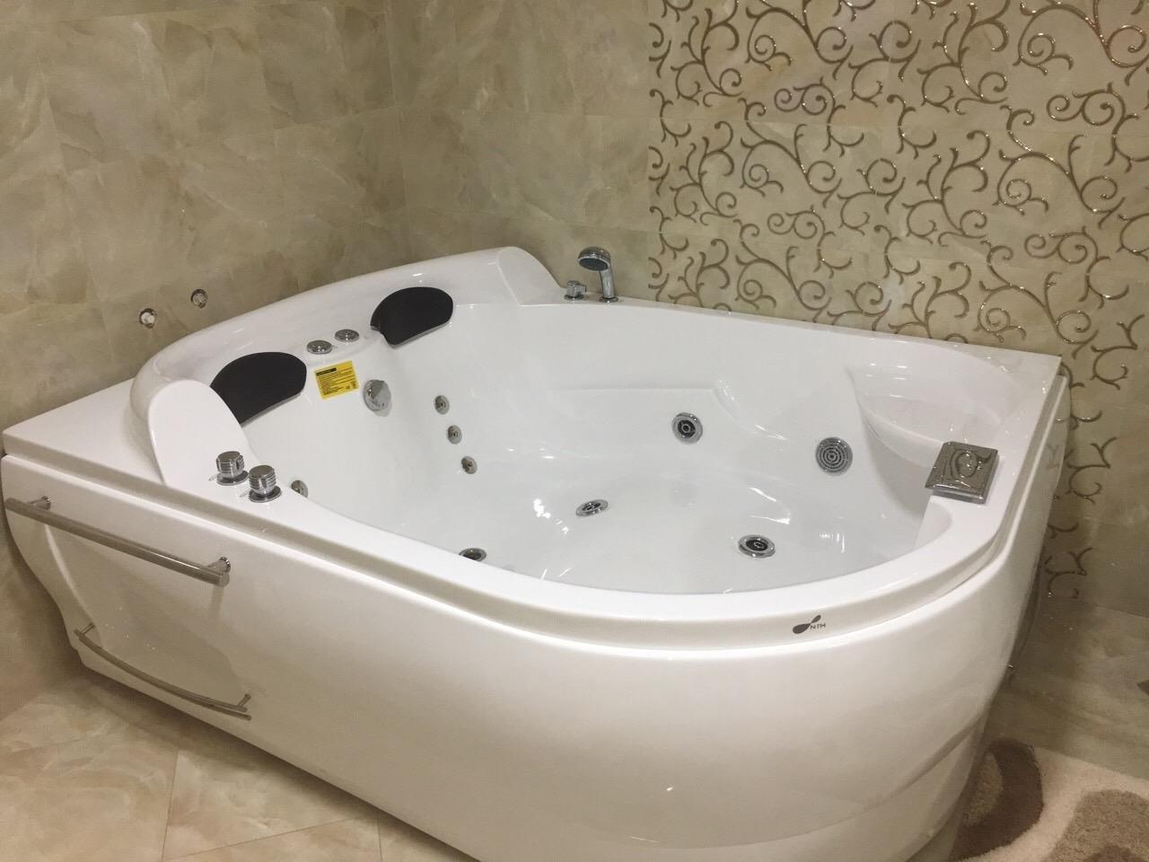 Jacuzzi