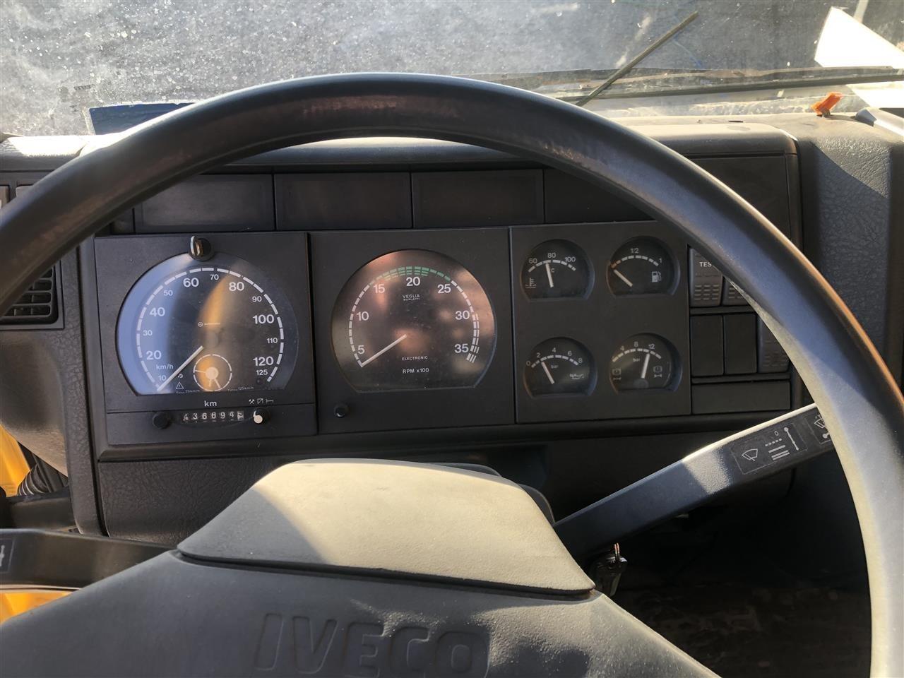 Iveco-eurocargo-100-E18