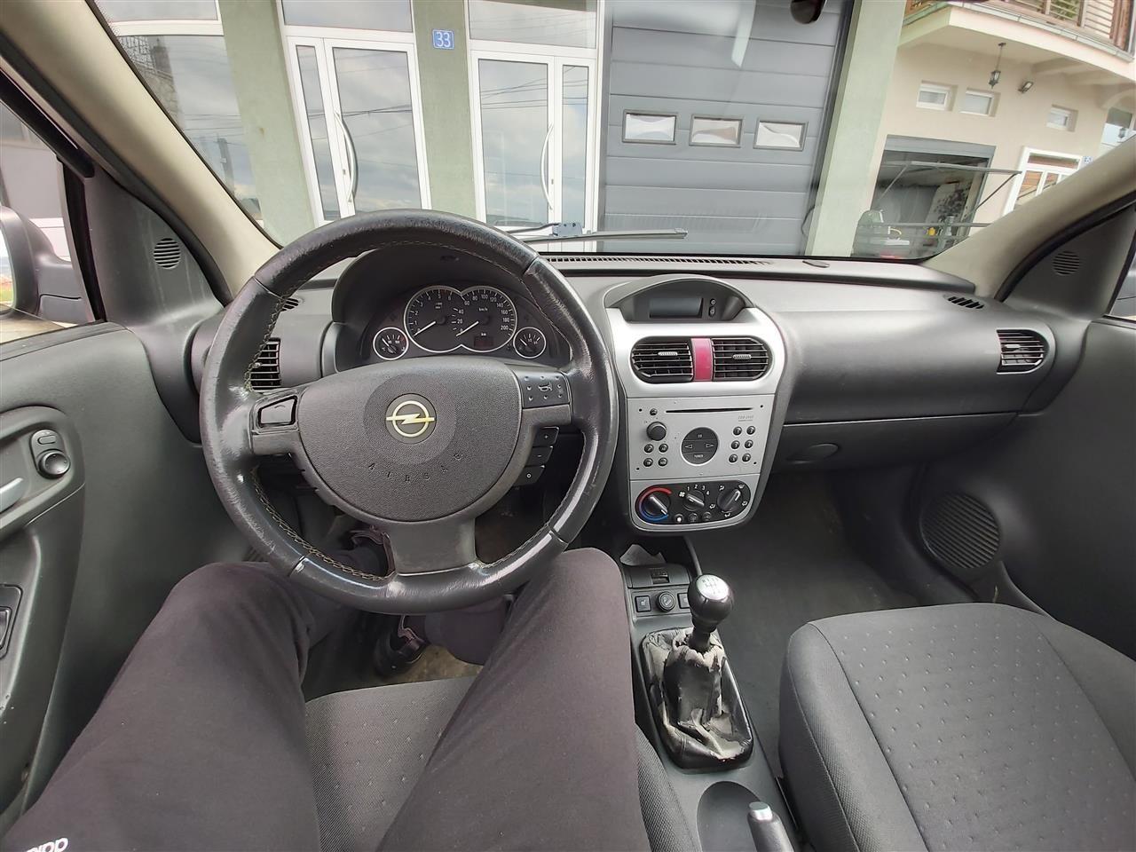 Opel-corsa-c-