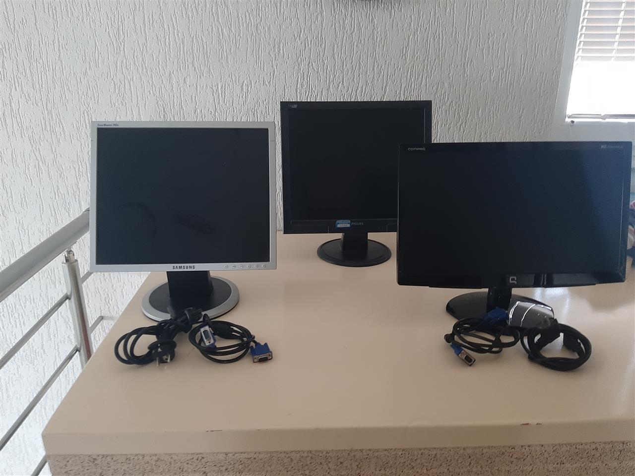 Monitora