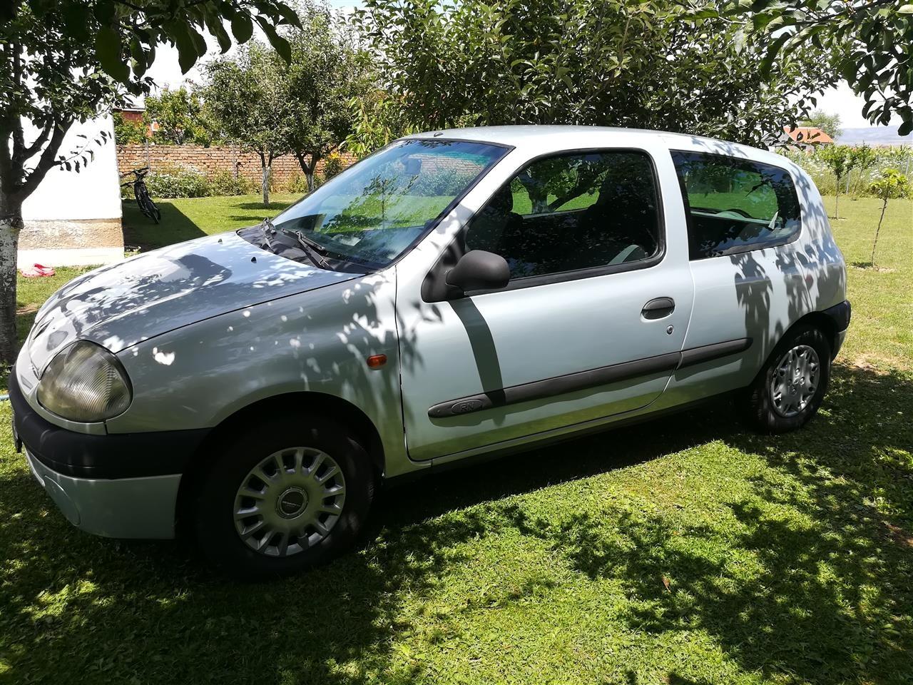Renault-Clio-