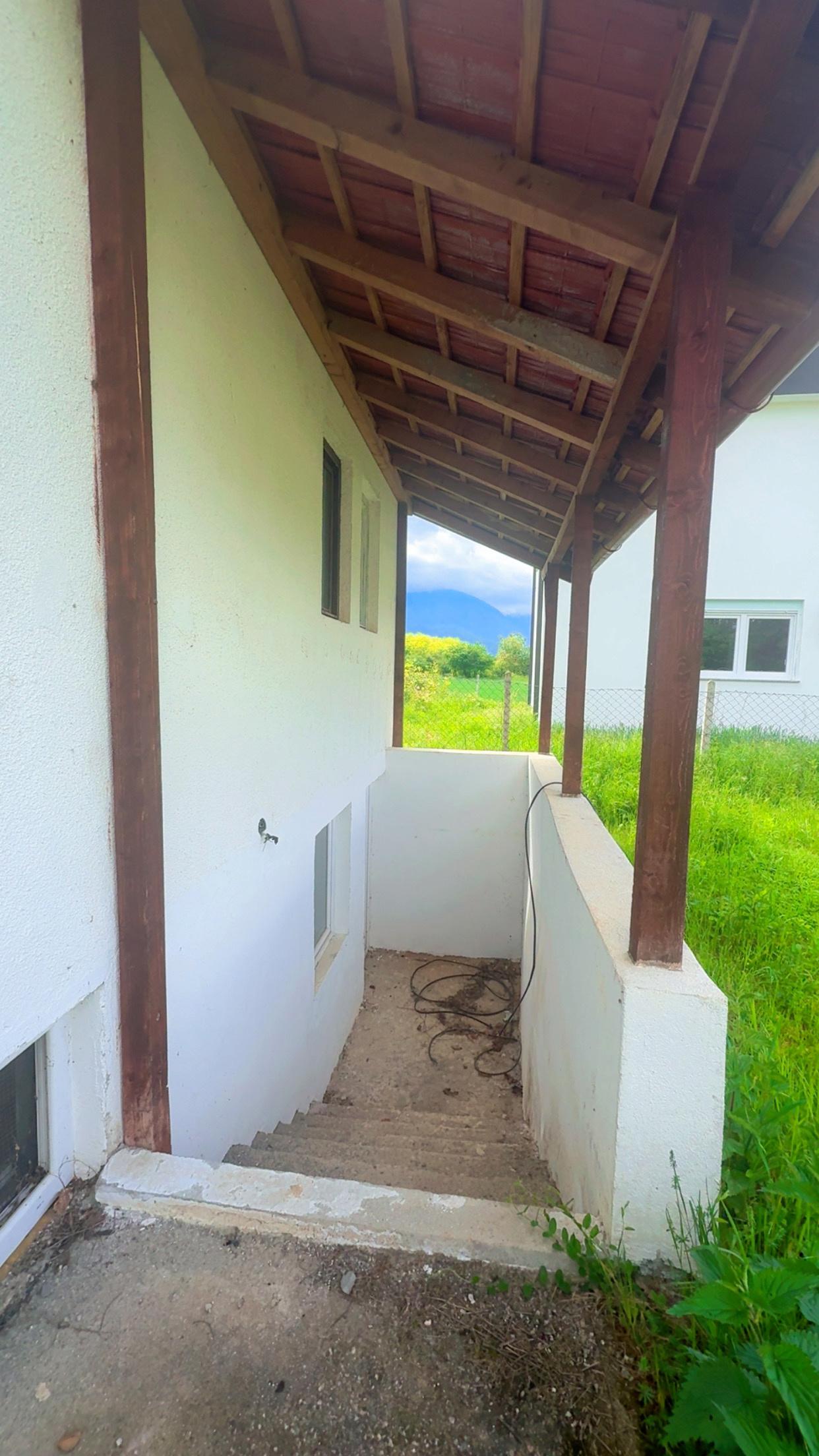 HOME-VIP-SHETE-SHTEPIN-ME-20-ari-TOKË-DARDANI-110000-