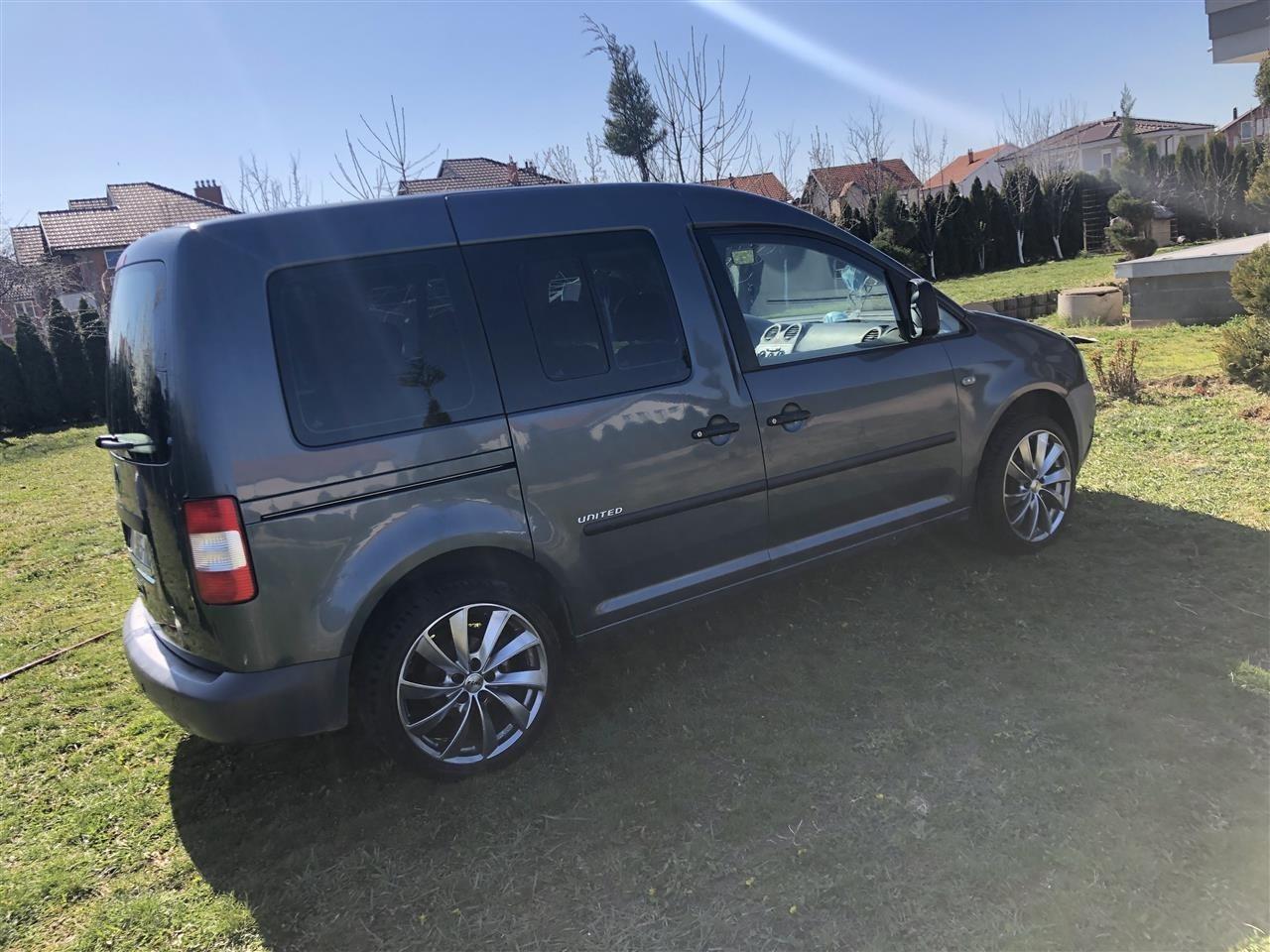 VW-Caddy