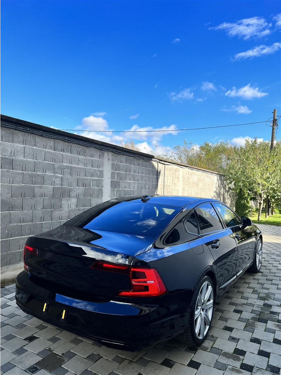 Volvo-S90