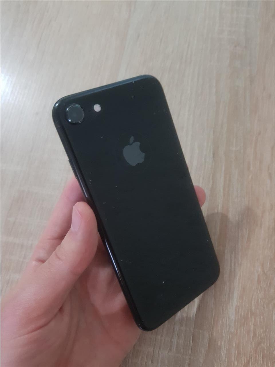 Iphone-7-jetblack