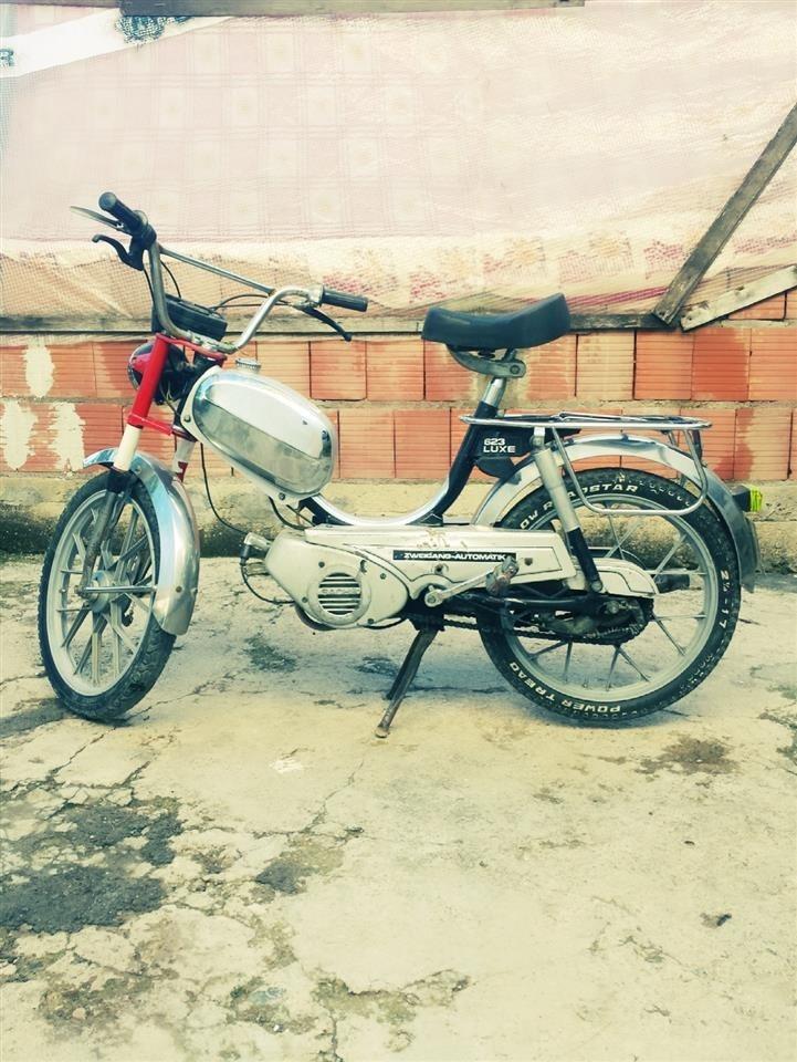 Tomos