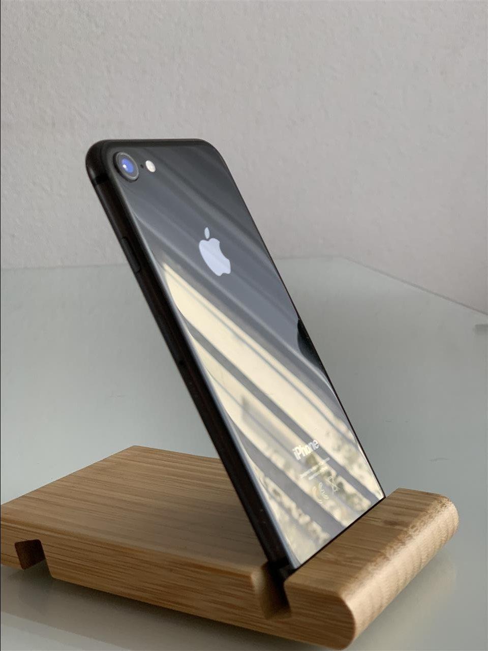 Shitet-iphone-8-