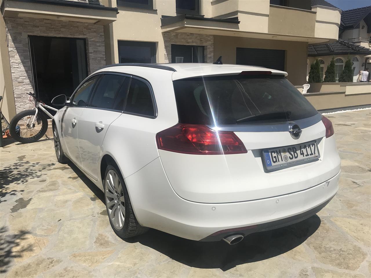 Opel-Insignia-