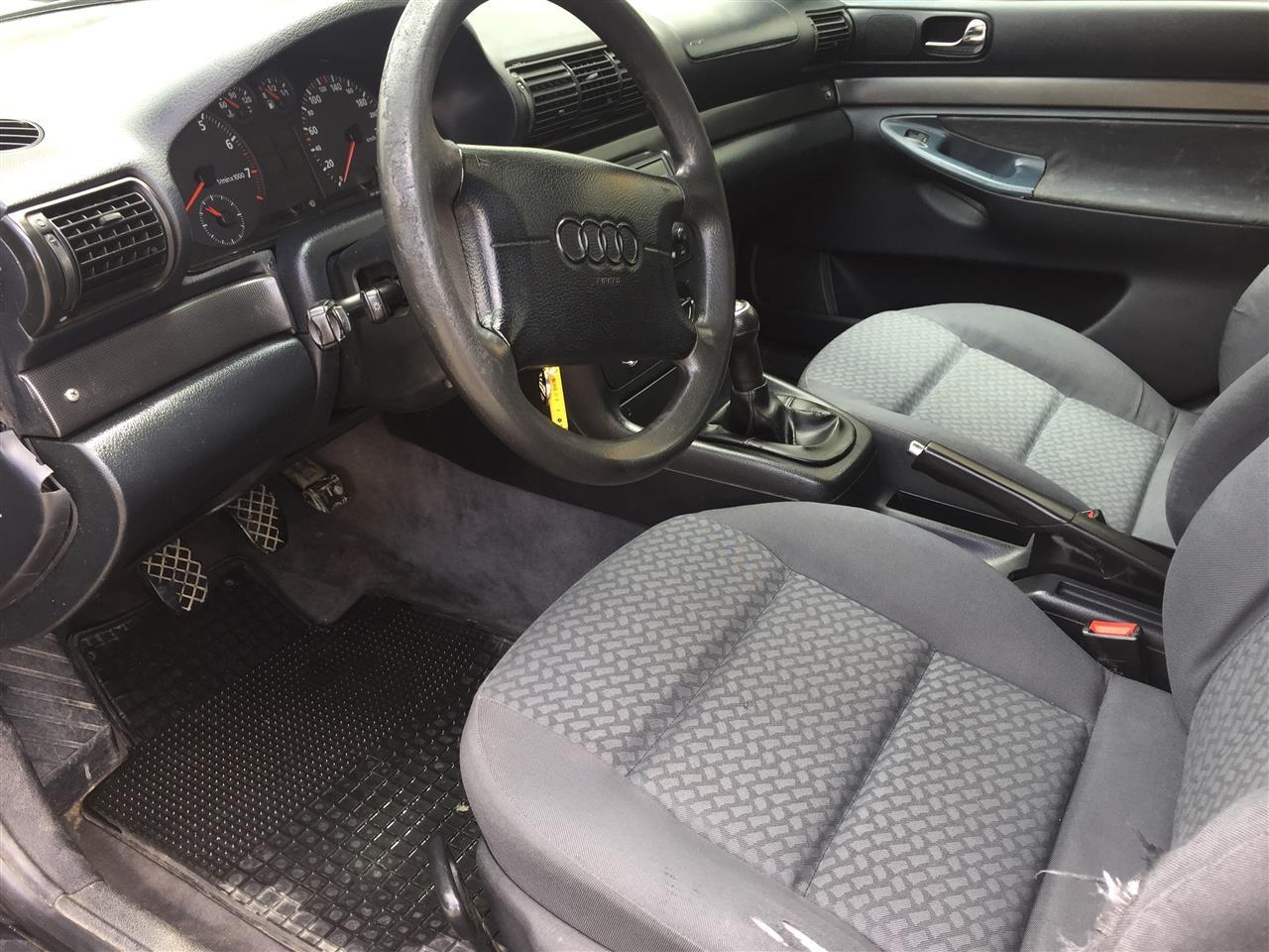 Audi-A4