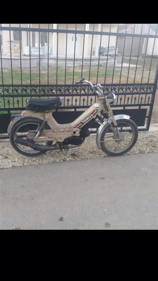 Tomos