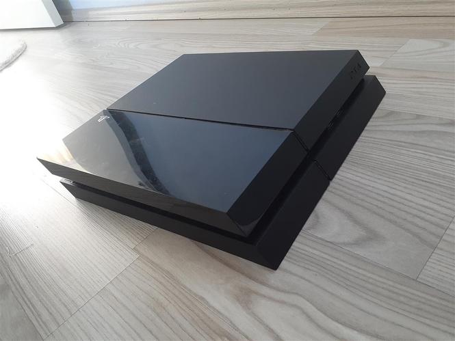 Sony 4 