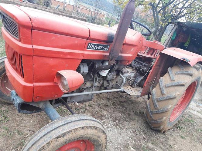 Traktor universal