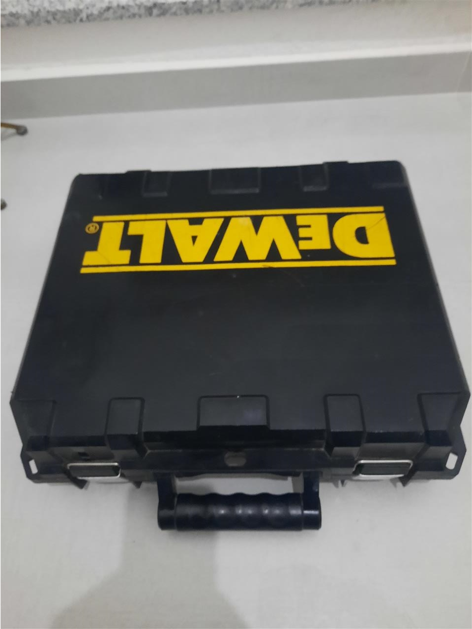 Aku-dewalt-