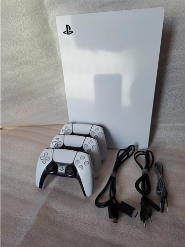 SHES PS5 DISK VERSION