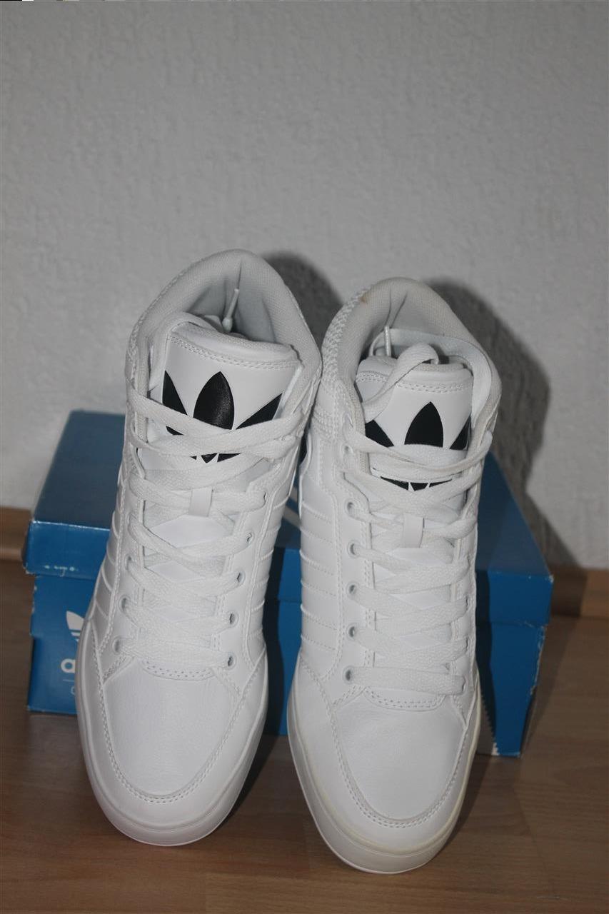 Adidas-