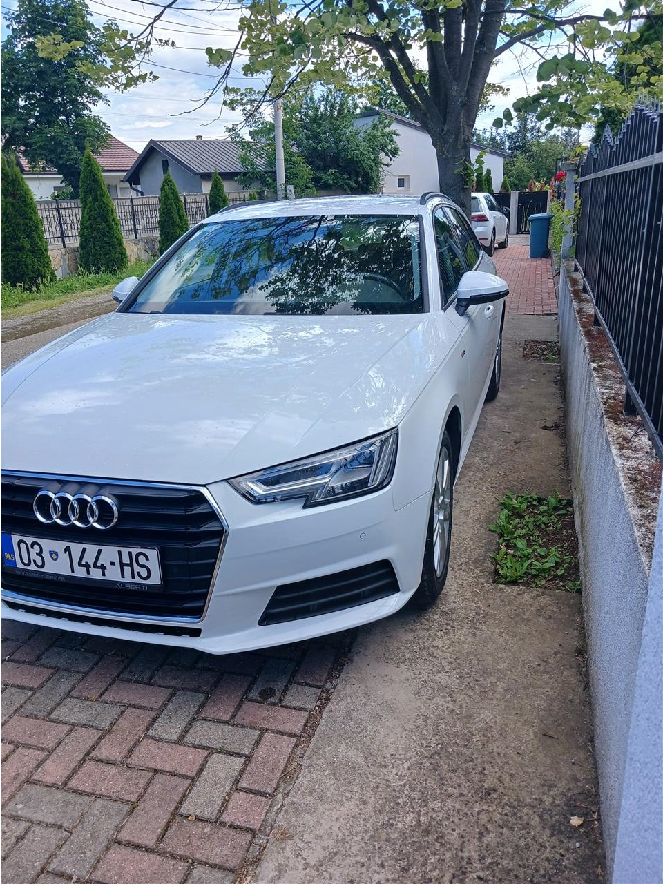 AUDI----A4--2017--