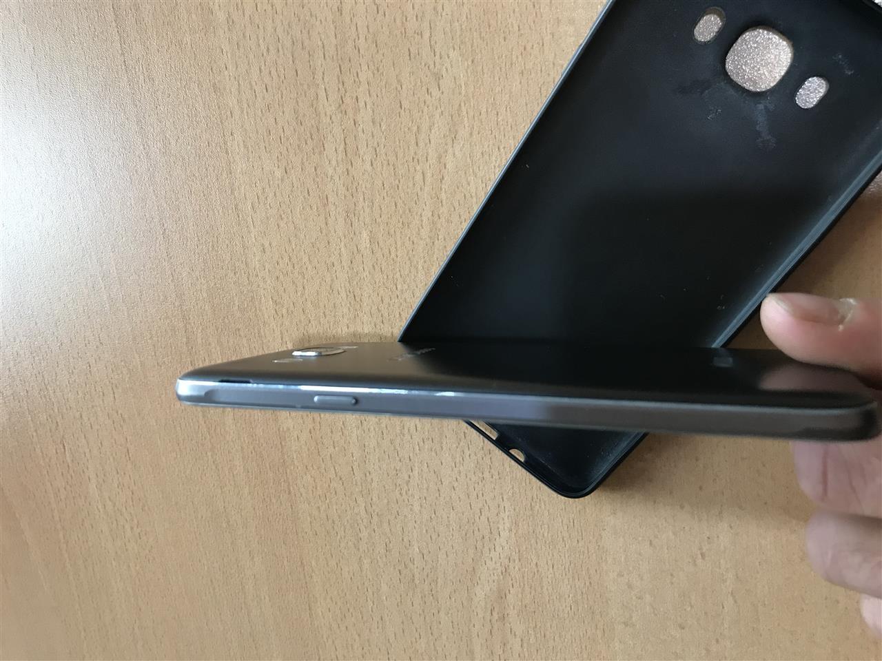 Samsung-j7