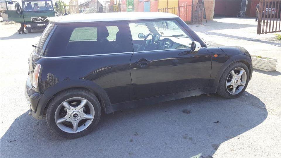 Mini-coper-2004