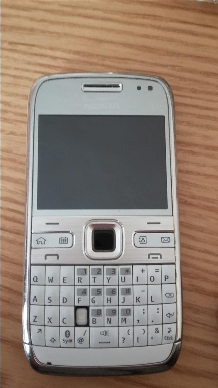 Nokia-Eseries-72