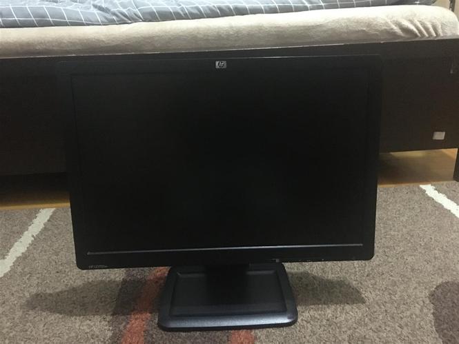 Monitor per KOMPJUTER 