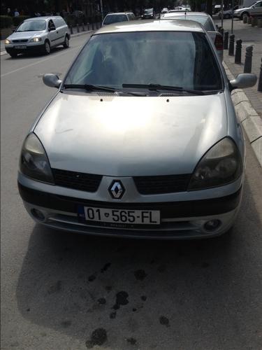 Renault Clio -04 
