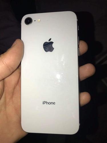 iPhone 8