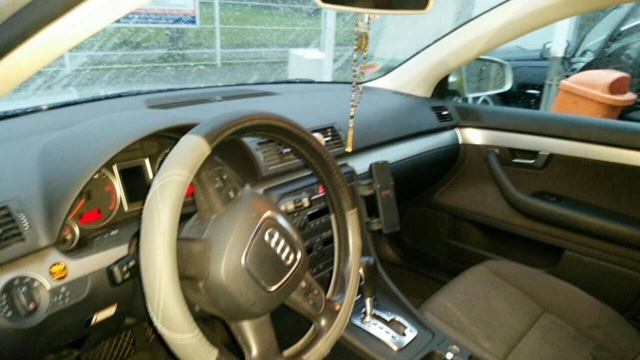 Audi-A4-