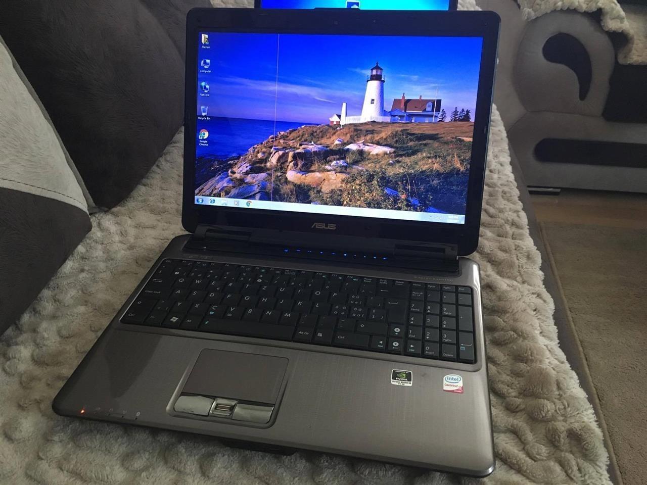 Shitet-Laptop-Asus