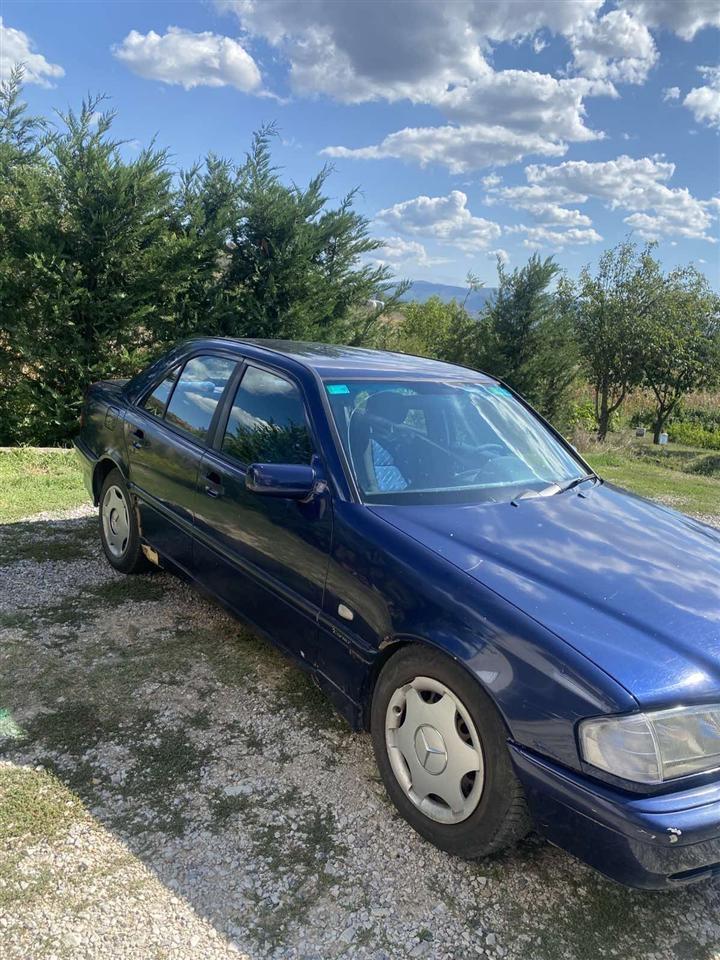 Mercedes