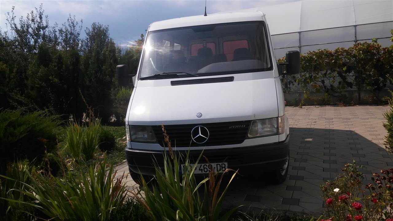 Mercedes-Sprinter