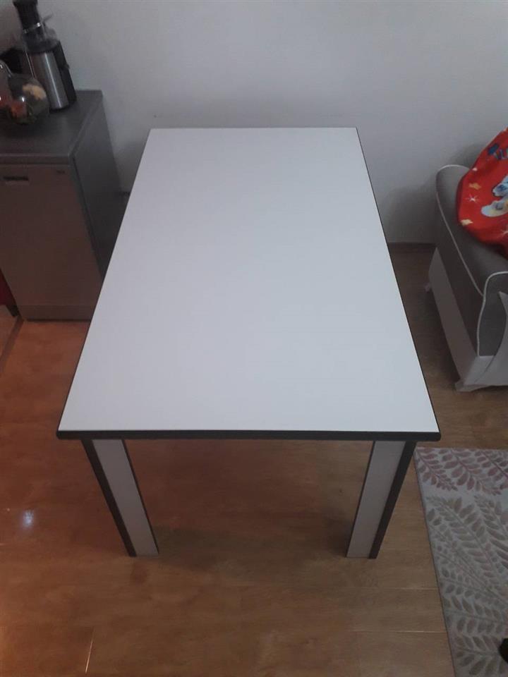 Tavolin-e-Bukes