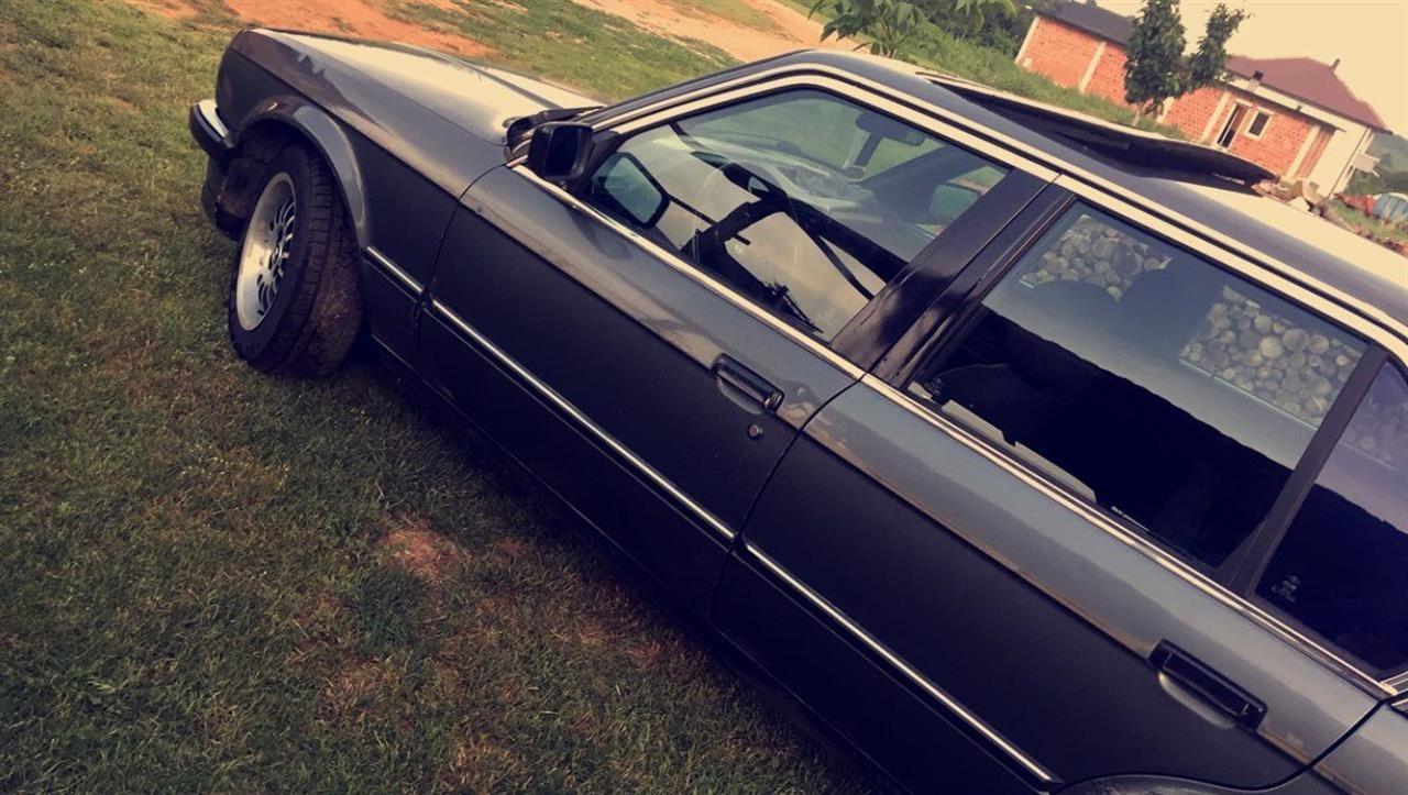 Shitet-BMW-E30-Disel-324