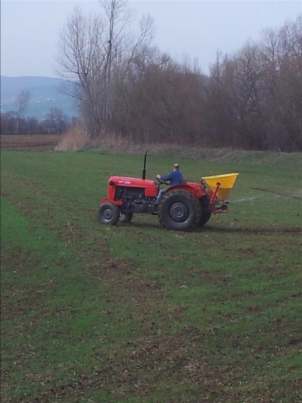 Traktor-558-577