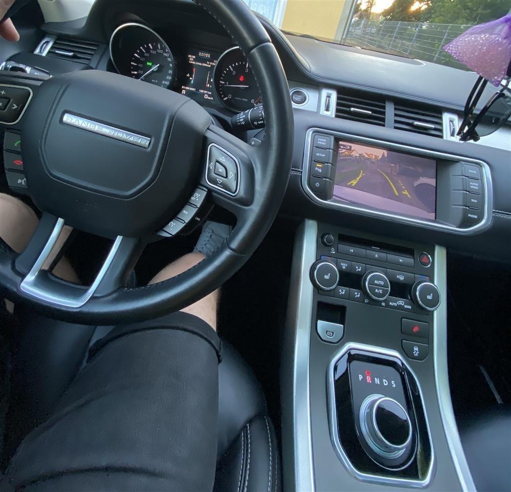 Land-Rover-