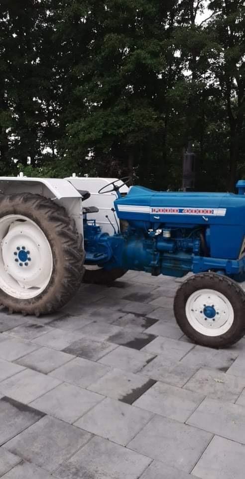 ford-4000