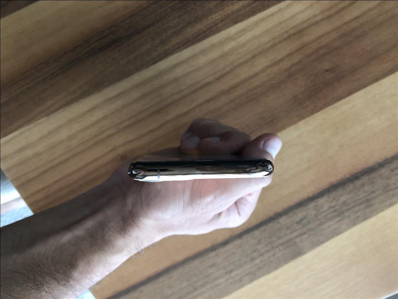Iphone-11-pro-64GB-Gold