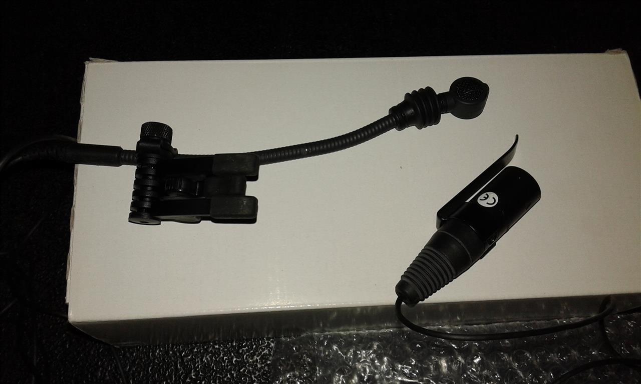 Microphone