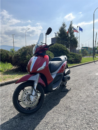 Beverly 350cc 