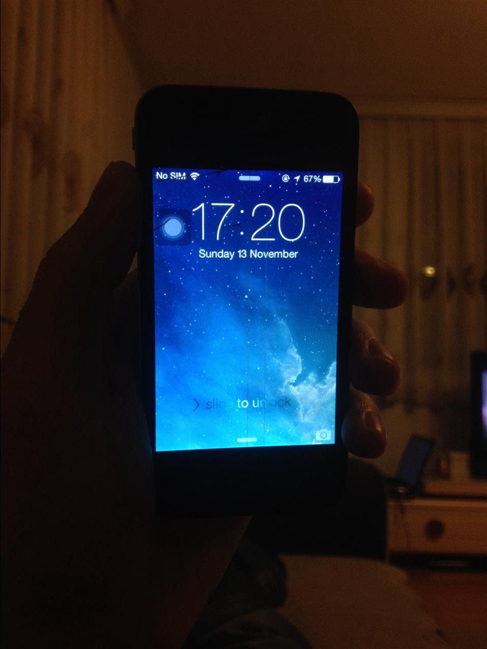 2-Iphone-dhe-1-nokia