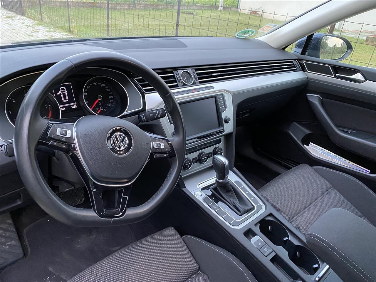 PASSAT-B8-