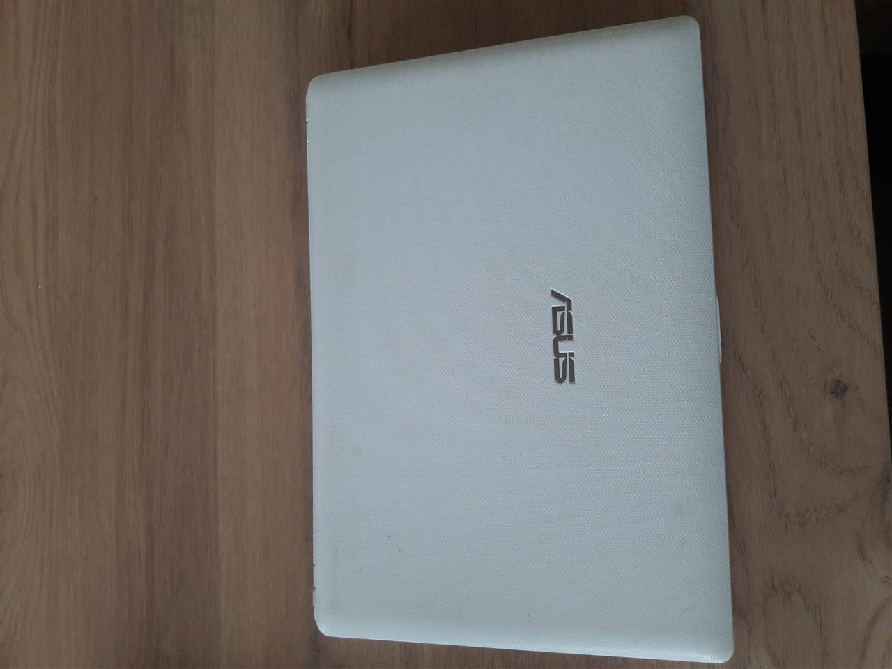 Asus-Laptop-