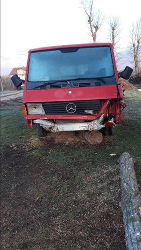 Mercedea Benz